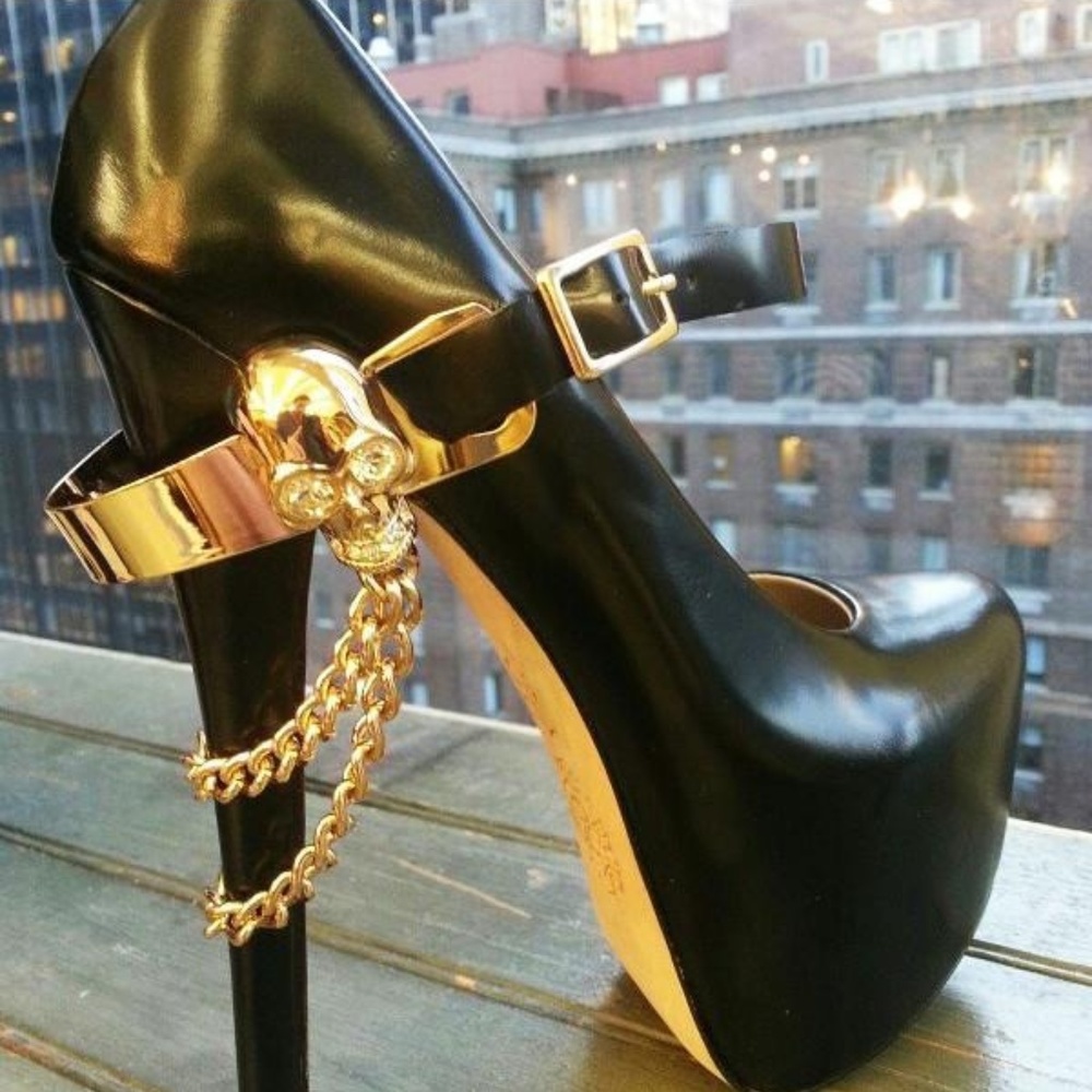ZiGiny Skull Jane platform heels